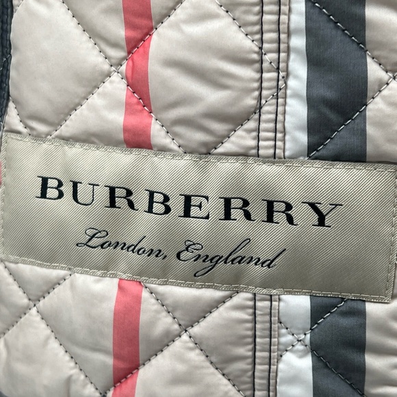 Burberry London England Women's Quilted Black Utility Nova Check Lined Jacket ~L - Picture 10 of 16